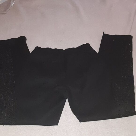 Lana Erica Jeans Floral Embroidered Highrise - Picture 5 of 7